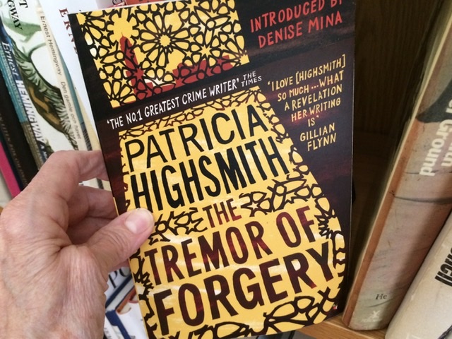 Hett i hyllan #185 – The Tremor of Forgery – Mösstanten
